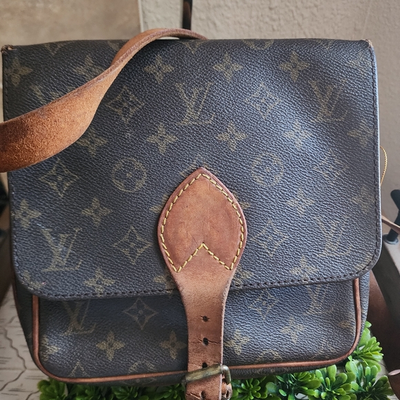 Louis Vuitton Monogram Cartouchiere - Picture 3 of 17
